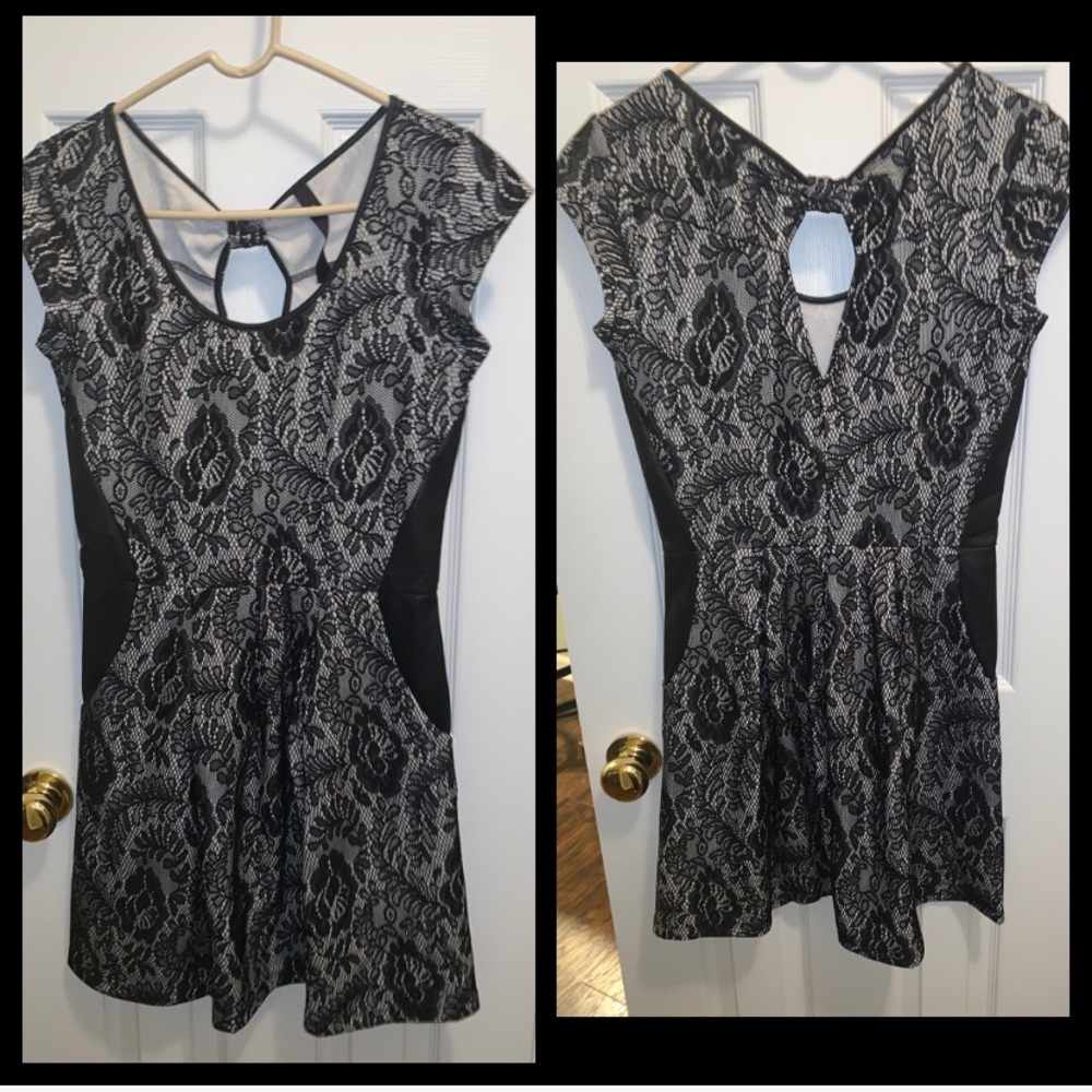 Jessica Simpson lace dress with pockets